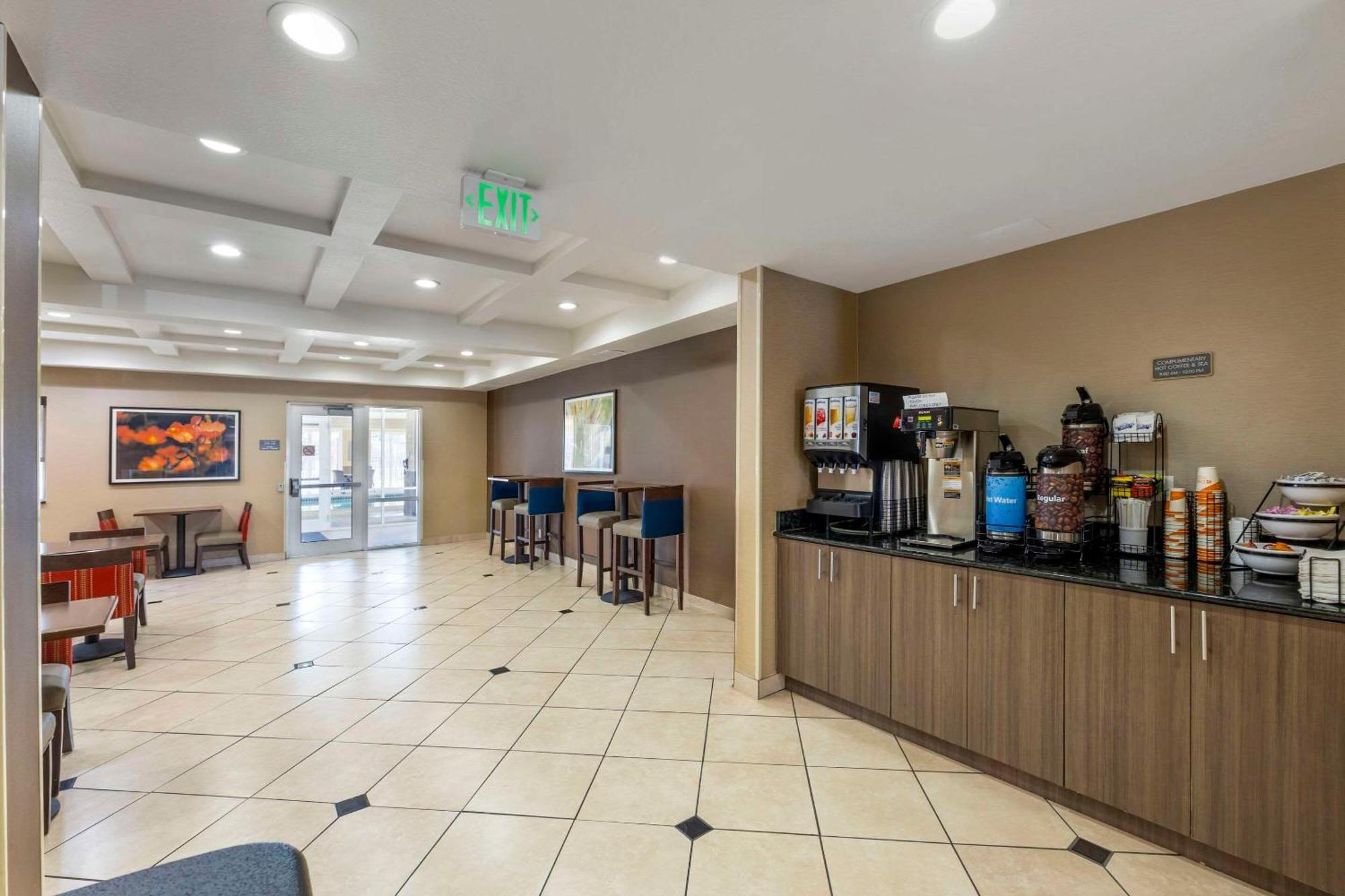 Comfort & - Provo Hotel 2*