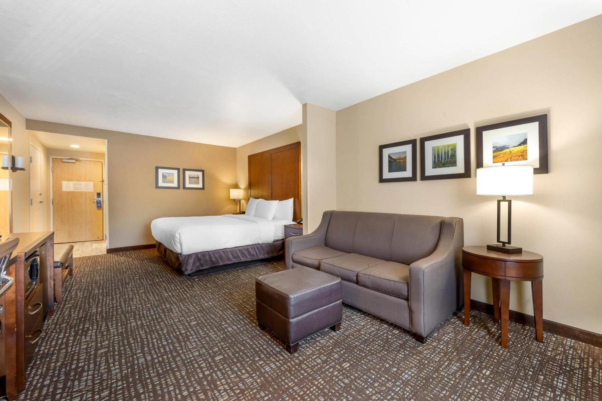 Hotel Comfort & - Provo 2*